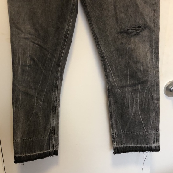 Agolde Riley Distressed Jean Gray - Picture 4 of 8